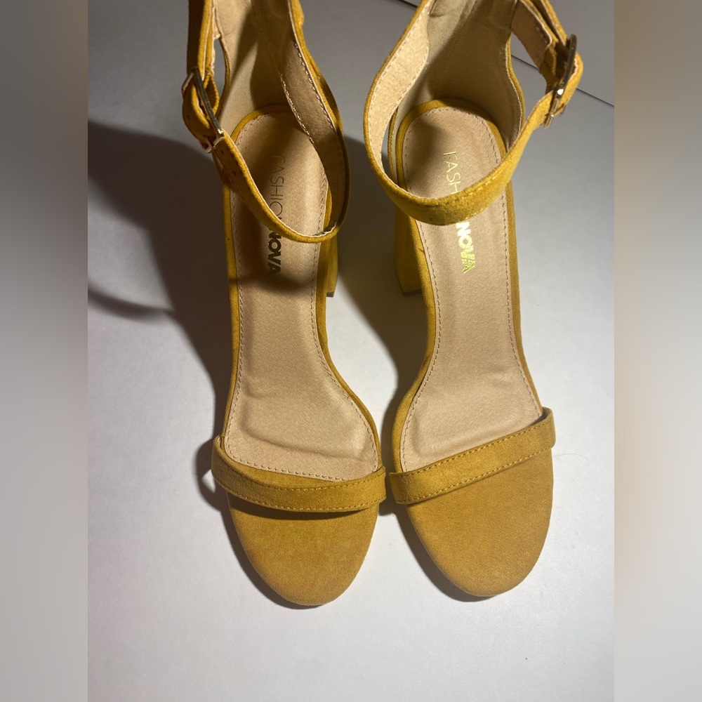 Fashion nova  high heel shoes